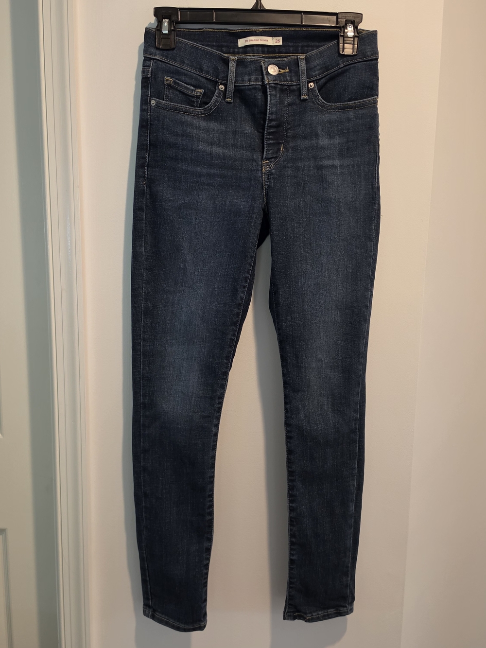 Levi's Women's 311 Shaping Skinny Jeans Dark Wash W26 L28